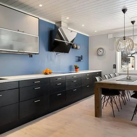 Διαμέρισμα Med Fantastisk Utsikt, Stillhet Og Naerhet Til Sentrum *