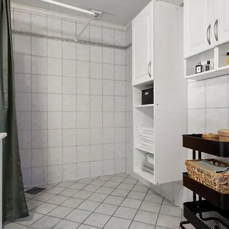 Med Fantastisk Utsikt, Stillhet Og Naerhet Til Sentrum * Τρόμσο