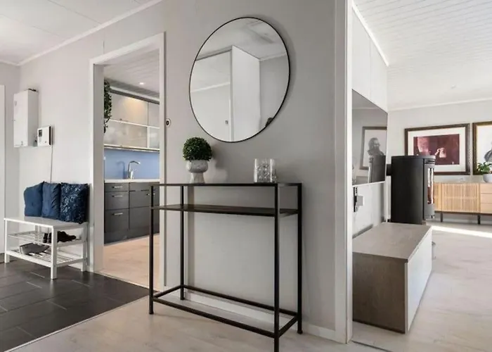 Tales Of Thules Med Fantastisk Utsikt, Stillhet Og Naerhet Til Sentrum Apartamento Tromsø